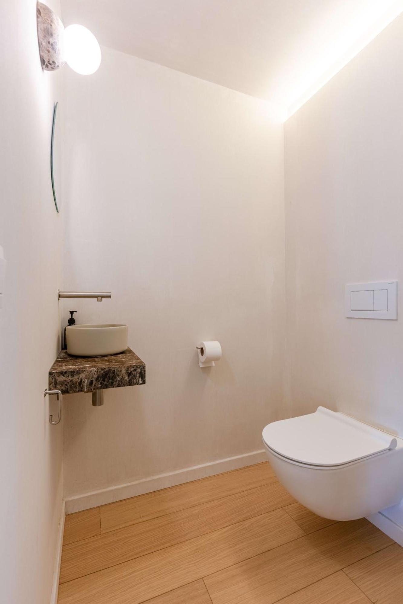 Huswell - Urban Getaway For Two In The Heart Of Antwerp Antuérpia Exterior foto